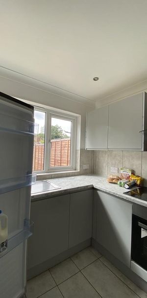 5 bedroom house share to rent - Photo 1