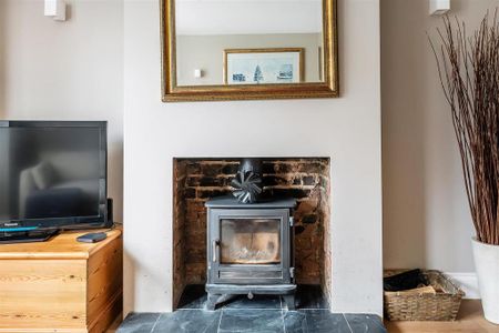 2 bedroom townhouse to rent - Photo 3
