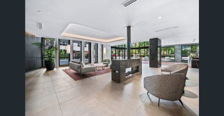 Riverside Living! - Photo 2