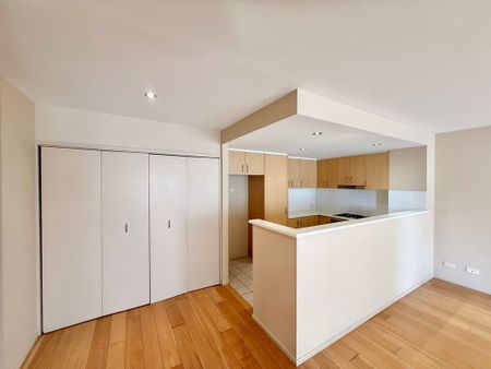 606/25 Bellevue Street, Newcastle West - Photo 3