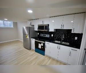 1 Bed 1 Bath Suite Chappelle For Rent - Photo 2