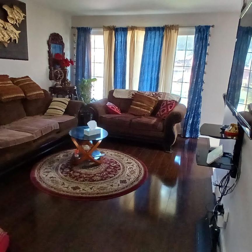 For Lease - 16 Lakeland Crescent Unit# Main, Toronto, Ontario - Photo 1