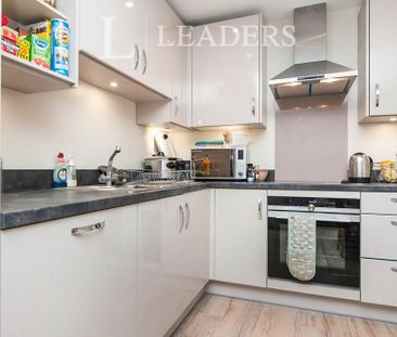 2 bedroom flat to rent - Photo 5