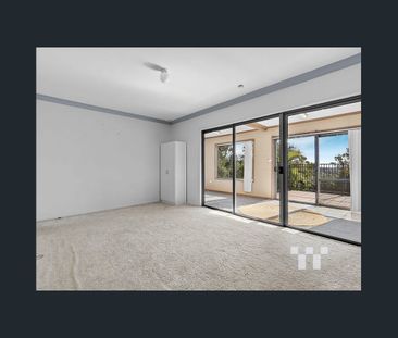 102 Macquarie Street, Merewether, NSW 2291 - Photo 3