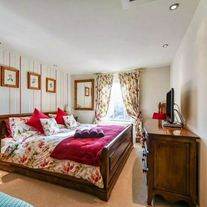 2 bedroom semi-detached house to rent - Photo 1