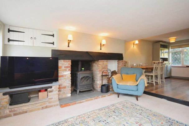 3 bedroom terraced house to rent - Photo 1