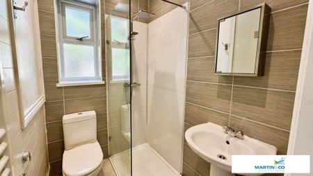 2 bedroom end of terrace house to rent - Photo 4