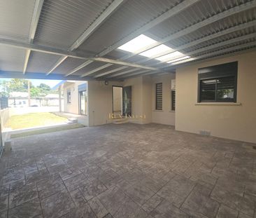 Location Maison 3 pièces 69m² STE SUZANNE 97441 - Photo 2