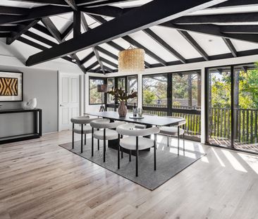 4 Carlow Crescent, Killarney Heights NSW 2087 - House For Rent | Do... - Photo 6