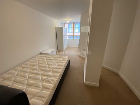 Price £1,400 pcm - Available 15/12/2025 - Furnished - Photo 3