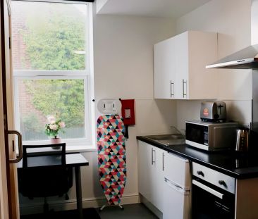 Standard Studio - Photo 3