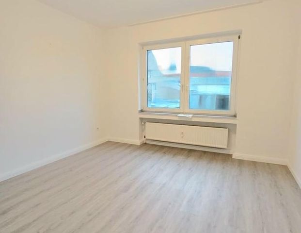 Schönes Apartment 100m vom Rathaus - Photo 1