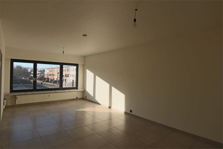 volledig vernieuwd appt met 2 slk - Foto 2