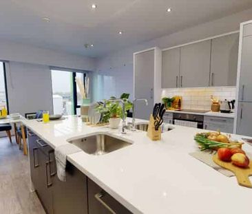 Silver En Suite - Photo 6