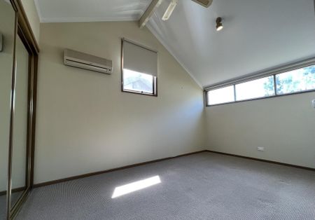 2 Bedroom Unit in a perfect Location - Photo 4