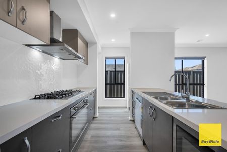 Unwrap the Perfect Home: Just for You! - Photo 5