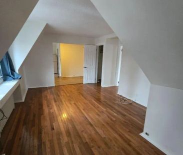 9 - 388 KING STREET W - Photo 1