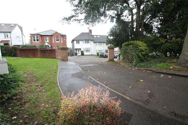 The Highlands, Abbotts Road, Barnet, EN5 - Photo 1