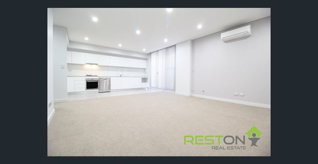 EXTRA LARGE GROUND FLOOR APARTMENT - Photo 1