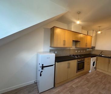 Imperial Court, BB12 - Photo 5