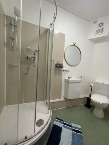 1 bedroom Flat To Let Total Size: 134 SQ FT - Photo 4