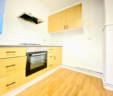 3 bedroom apartment to rent - Photo 5