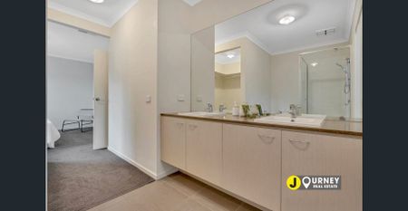 Spacious Family Home in Prime Mickleham Location! - Photo 4