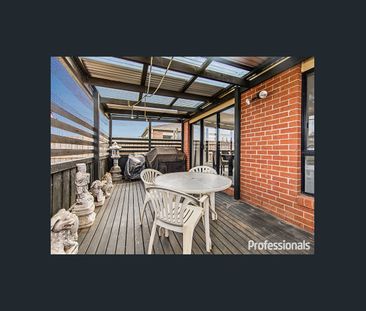 Stunning 3-Bedroom Home! - Photo 4