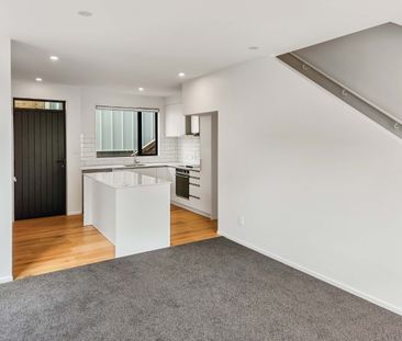 Modern & Low-Maintenance 3-Bedroom Townhouse in Stokes Valley - Photo 6