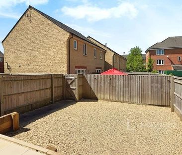 Southampton Street, SN7 - Photo 2