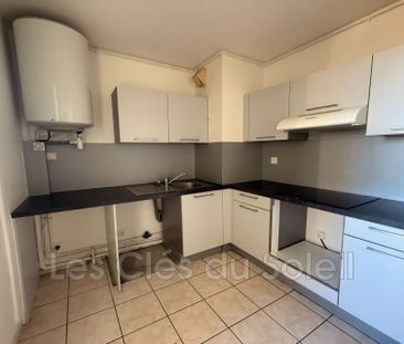 Location Appartement 2 pièces 49m² TOULON 83000 - Photo 6