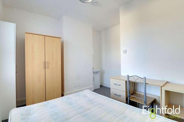 Totland Road, Brighton, BN2 - Photo 1