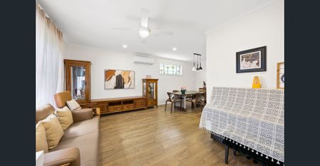 The Ultimate Family Package! - Photo 3