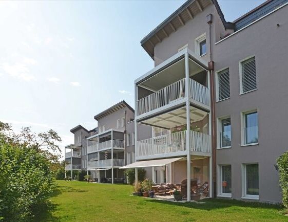 A neighbourhood with lots of green surroundings - Foto 1