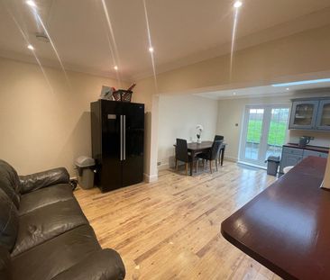 Norwich Close, Brighton - Photo 1