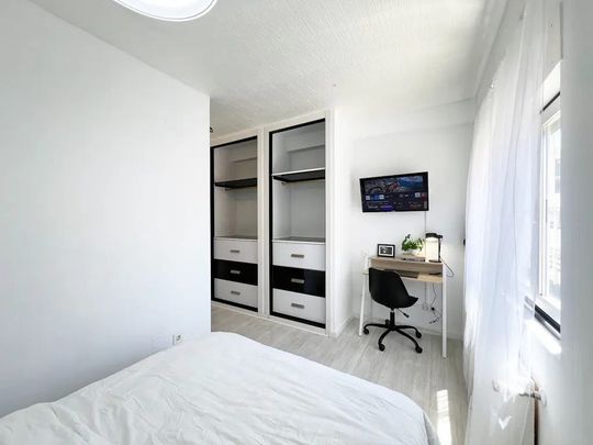 Calle Labajos, Madrid, Community of Madrid 28034 - Photo 1