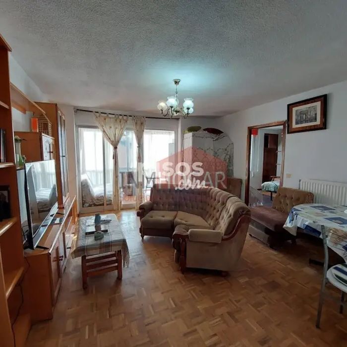 Piso en alquiler en Centro - Photo 1