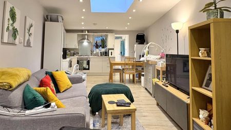 1 bedroom flat to rent - Photo 5