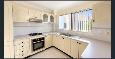 TWO BEDROOM UNIT WITH RIVERSIDE VIEWS ! - Photo 5
