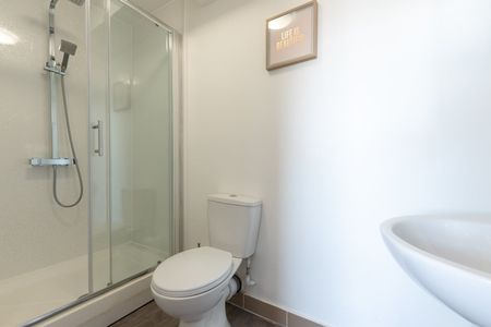 2 Bed Flat, Atlantic Mansion, SO14 - Photo 5