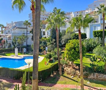 Alquiler de chalet pareado en Avenida del Sol - Photo 3