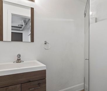 For Lease - 433 Barton Street Unit# 202, Hamilton, Ontario - Photo 4