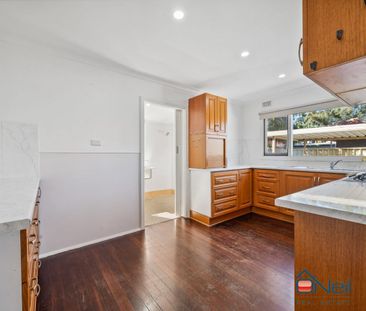 KELMSCOTT - 3x1 - TIDY HOME WITH LARGE BACKYARD - Photo 4