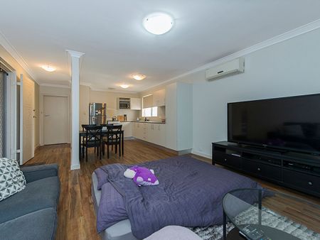 Renovated Duplex! - Photo 3