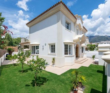 5 bedroom luxury Villa for rent in Marbella, Spain - Photo 5