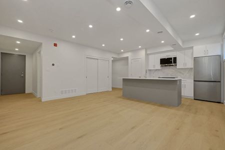 For Lease - 199 Columbus Avenue Unit# 2, Overbrook - Castleheights and Area, Ontario - Photo 2