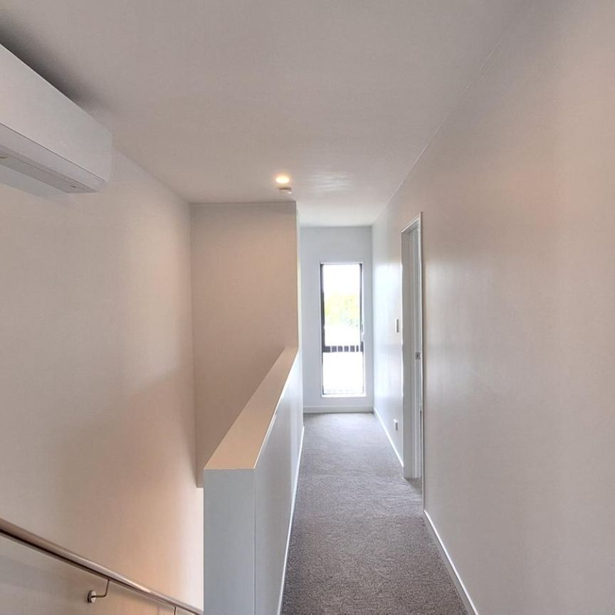 Brand new over the Shore. - Photo 1