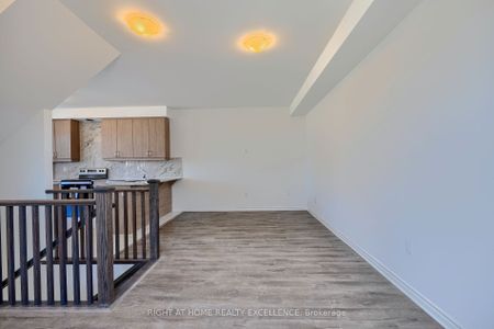 For Lease - 43 Keppel Circle, Brampton, Ontario - Photo 4