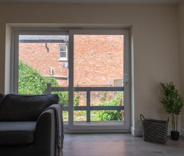 6 bedroom house to rent - Photo 2