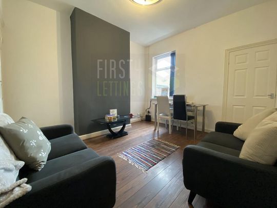3 bedroom terraced house to rent - Photo 1